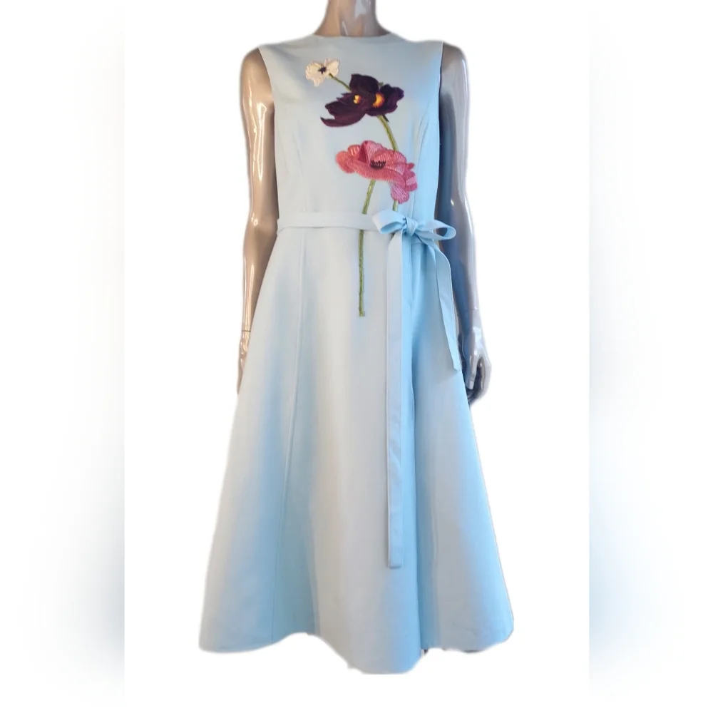 $3,400 OSCAR DE LA RENTA LIGHT BLUE WOOL FLOWER EMBR DRESS 8 - Picture 2 of 15